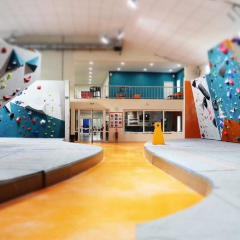 B up Clermont Ferrand